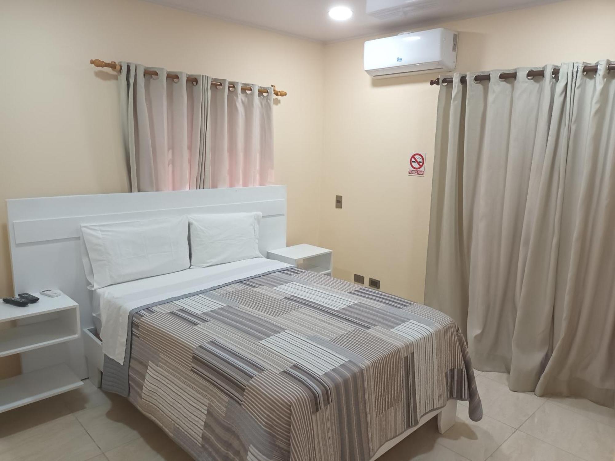 Apartahotel Macadana นากวา ภายนอก รูปภาพ
